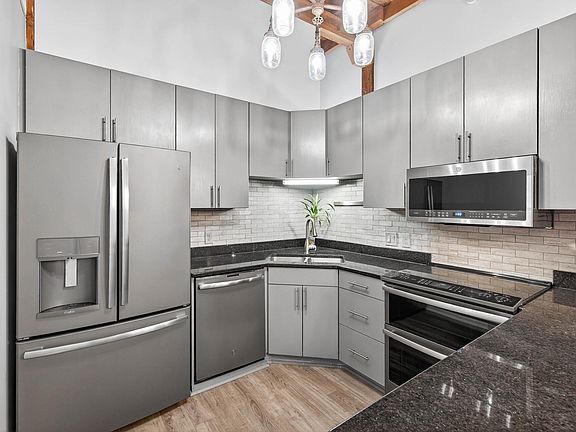 2nd image of 400 N 1st St APT 611