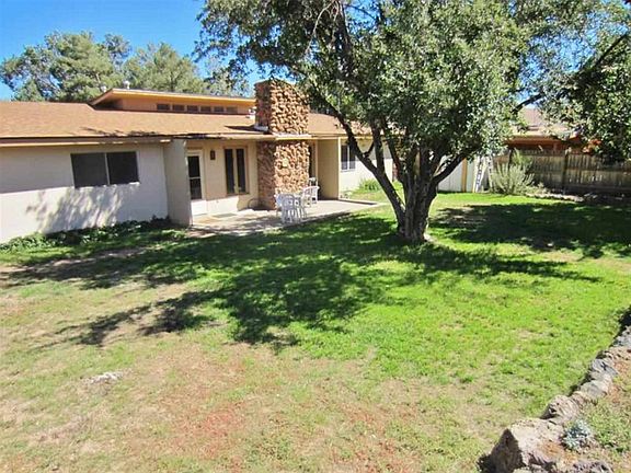 3rd image of 83 Granada Dr