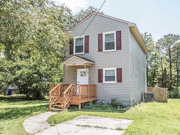 2nd image of 123 Beechwood Ave