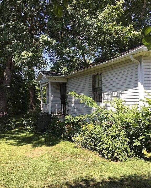 1st image of 612 Lake St