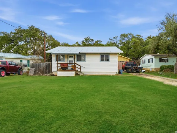 554 Orbit, Canyon Lake, TX 78133