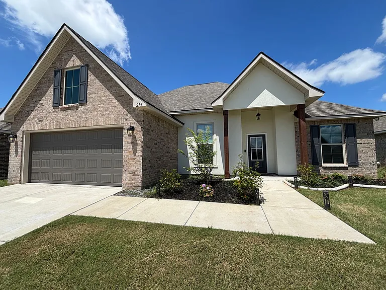 215 Norwell Ln — Photo 1