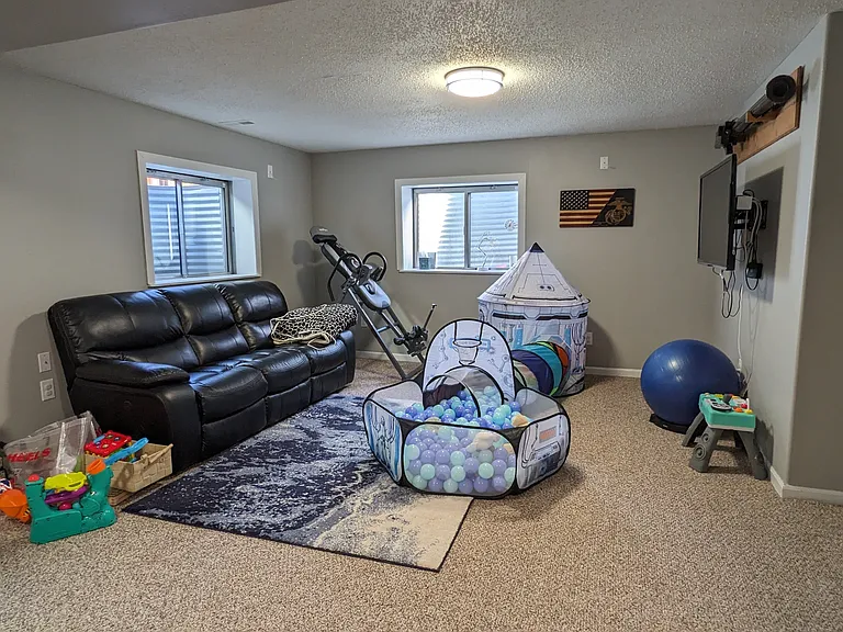 7126 Grand Prairie Dr — Photo 34