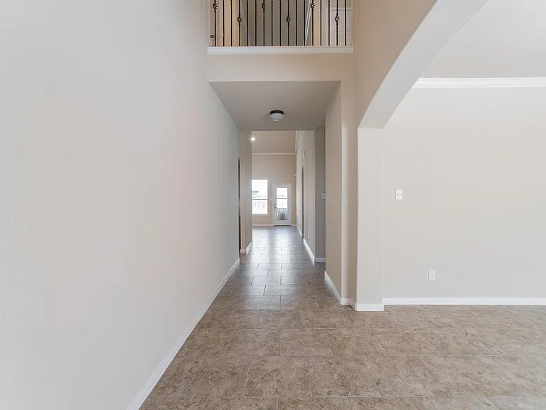 139 S Rocky Point Cir — Photo 4