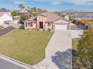 19128 Trail Ride Ct, Perris, CA 92570