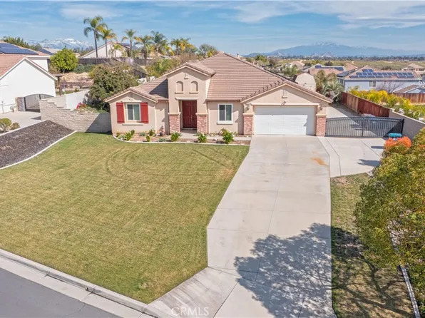 19128 Trail Ride Ct, Perris, CA 92570