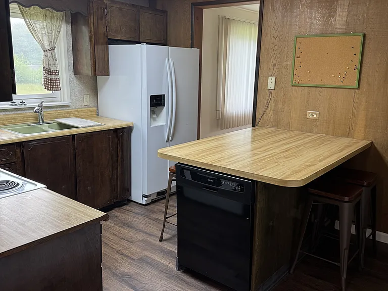 22308 Highway 30 — Photo 5