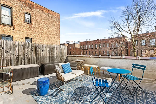 Sold by Compass | media 15