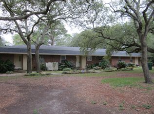 17 7th St #2, Shalimar, FL 32579