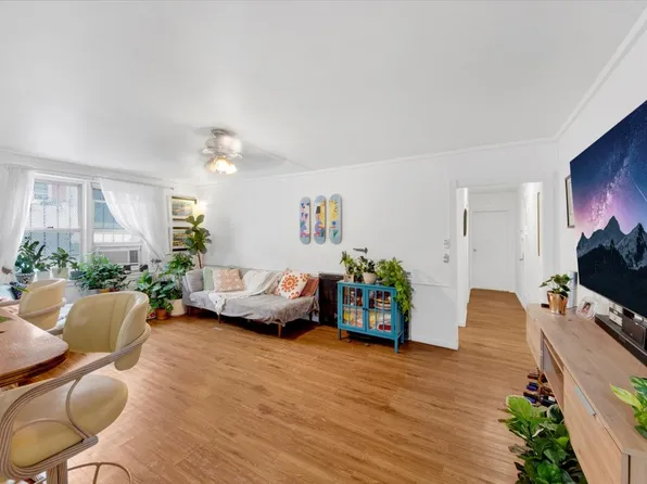 2630 Kingsbridge Terrace image 18 of 20