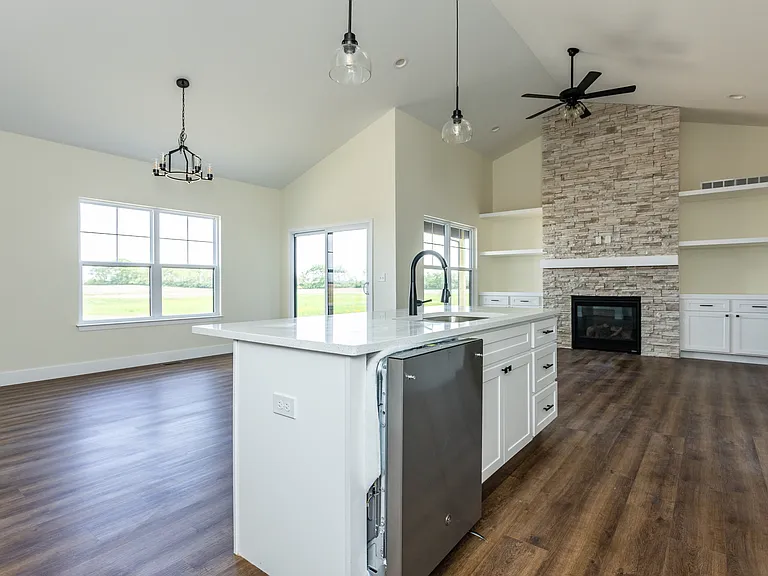 7154 Savannah Dr — Photo 10