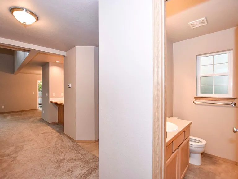 1320 Mills Landing Ct SE — Photo 8