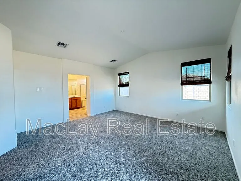 2372 E Dust Devil Dr — Photo 12