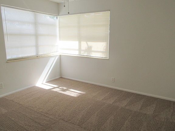 5th image of 1171 NE 42nd Court