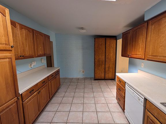 5th image of 25 E Los Reales Rd