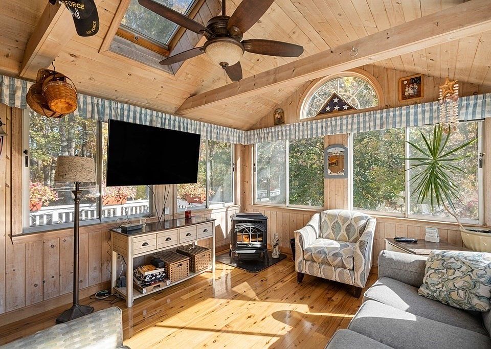 127 Livoli Ave, Braintree, MA 02184 Zillow