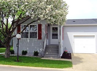 126 Cardinal Ln, Sandwich, IL 60548