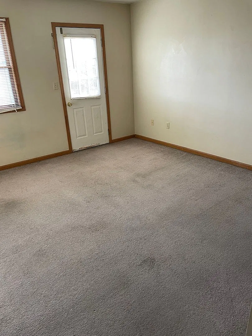 2 Bedroom 1 Bathroom Apartment For Rent — Photo 1