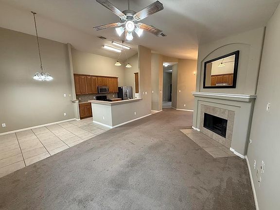 5th image of 3011 Grovewick Ln