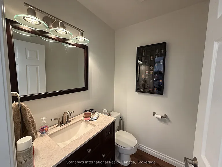 589 Oxbow Cres — Photo 11