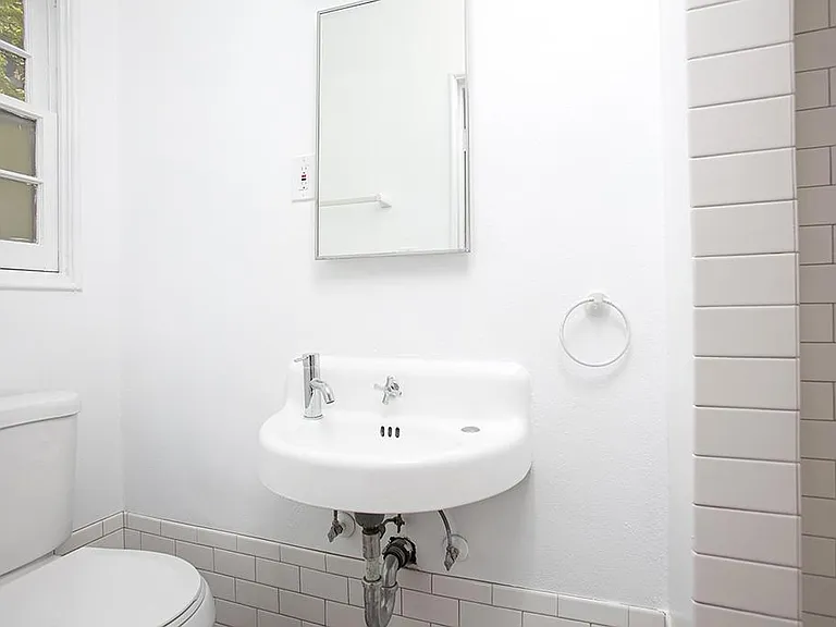 1238 23rd St — Photo 15