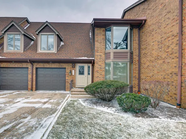 20 Princess Ct #2F, Westchester, IL 60154