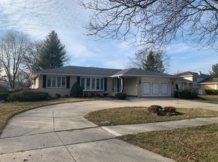 7028 Osage Ave, Downers Grove, IL 60516