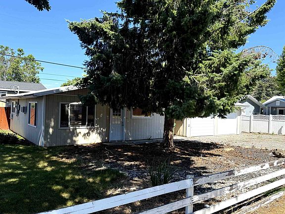 4th image of 54 Goodfellow Ave