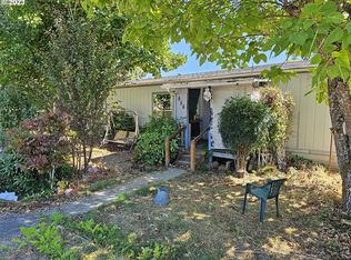 856 W 2nd Ave, Sutherlin, OR 97479