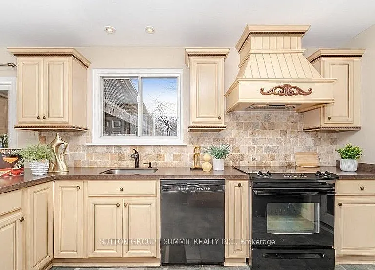 19 Jasper Cres #UPPER — Photo 11