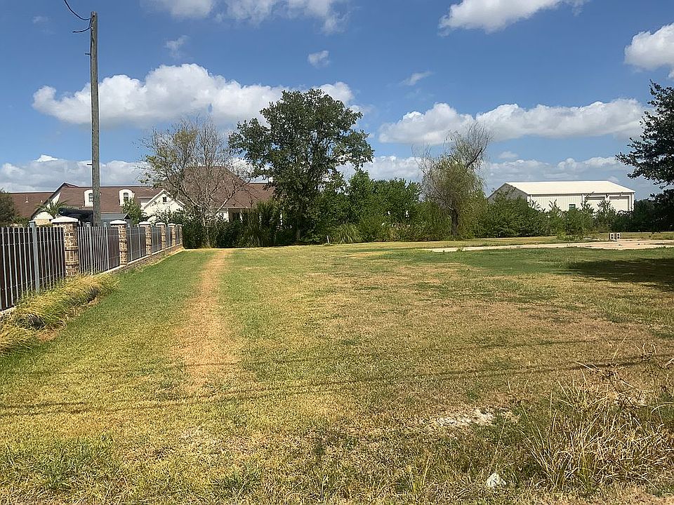 2nd image of 7631 Gayle Rd