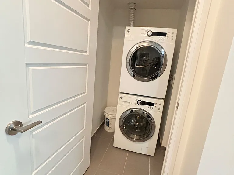 1 Uptown Dr #207 — Photo 40