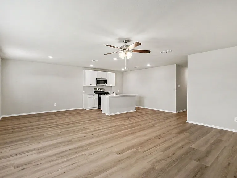 16616 Port Arthur Pl — Photo 3