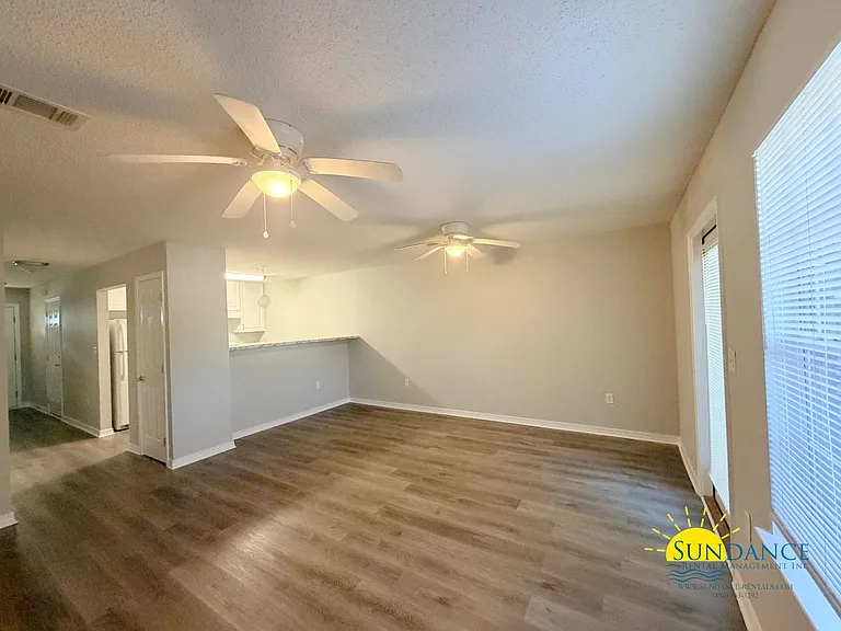 471 Keystone Rd — Photo 2