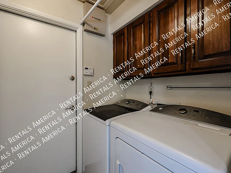 2466 W Onza Ave — Photo 36