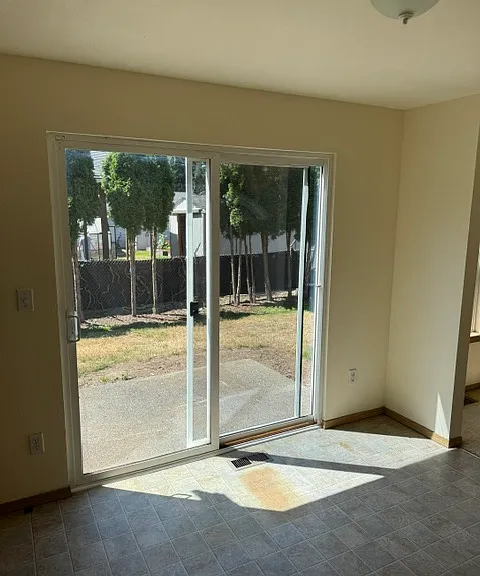 18325 SE 261st Ct — Photo 20