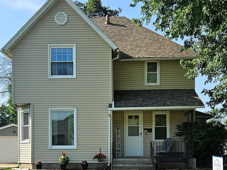 1st image of 317 8th Ave N