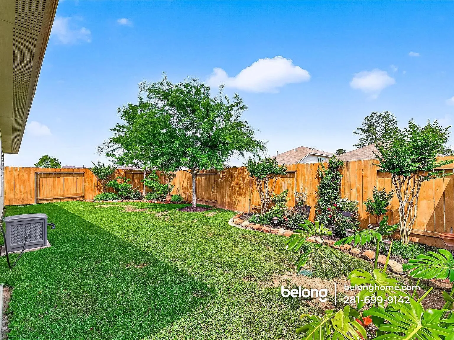 4 bed, 2.0 bath, 1900 sqft, $2,295 — Photo 2