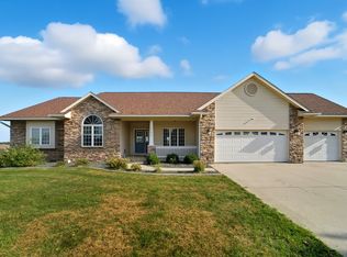 10980 Cleveland Trl, Norwalk, IA 50211