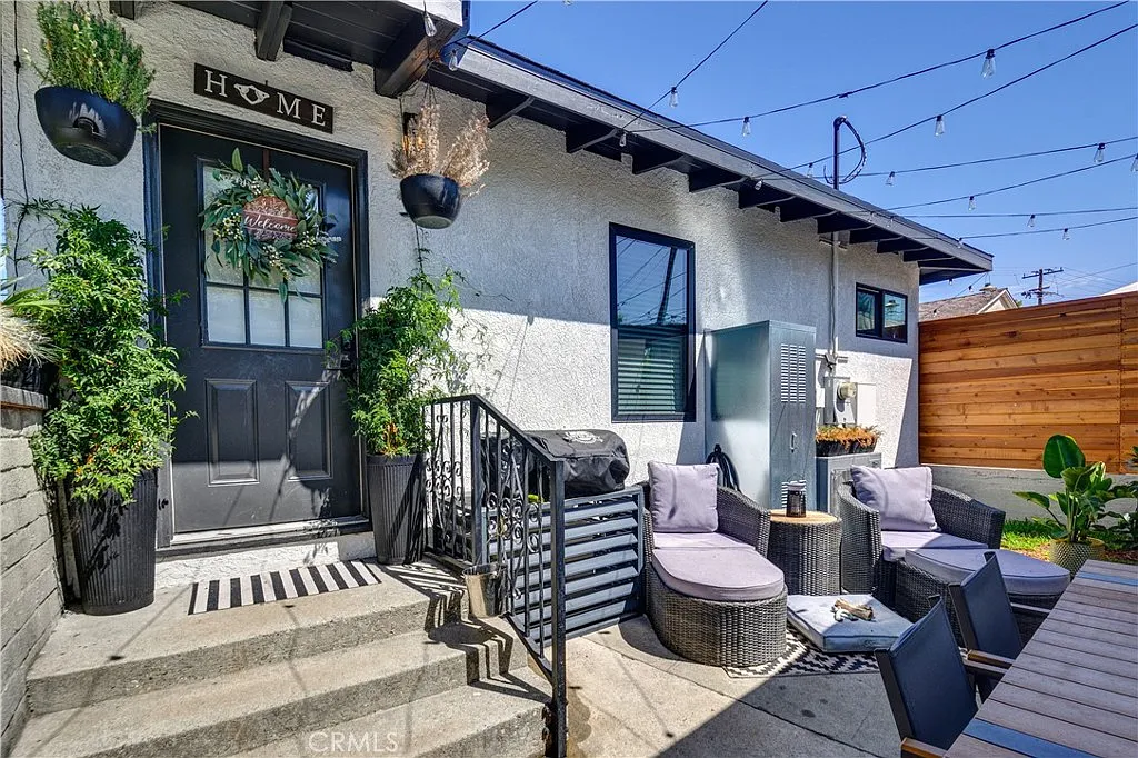 1 bed, 333 sqft, $2,395 — Photo 3