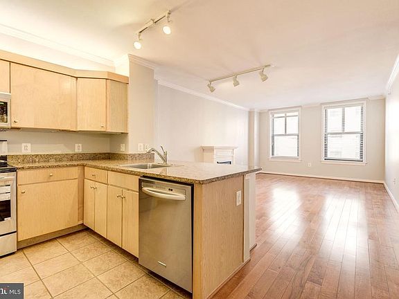 One of the largest 1bed at 822sqft.
