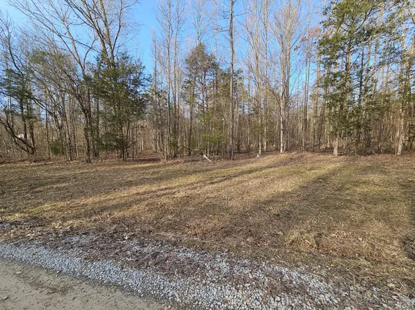 2961 Beech Creek Loop, Clifton, TN 38425