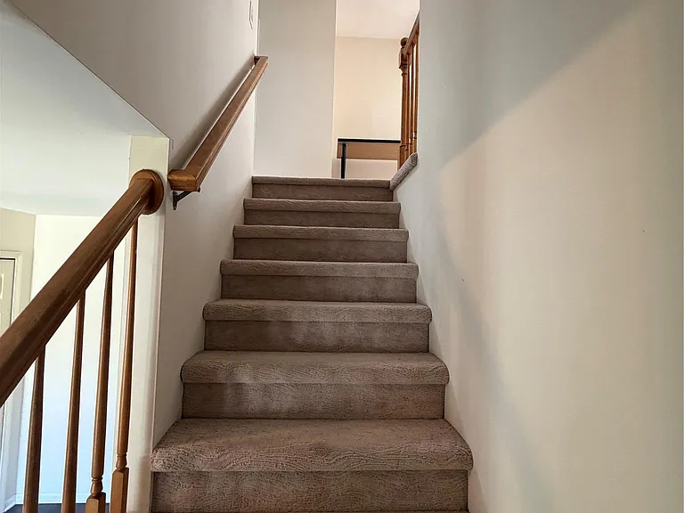 7043 Foxridge Dr — Photo 20
