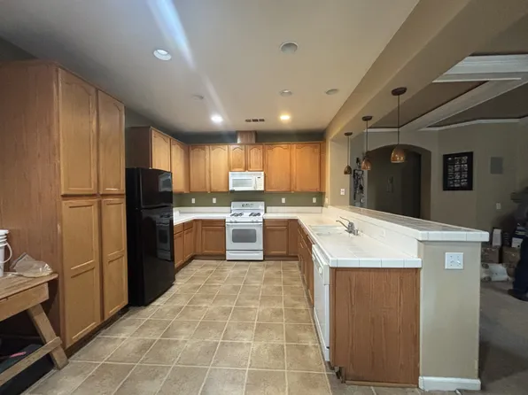 1298 Orion Ct, Merced, CA 95348