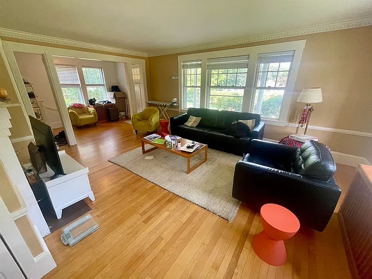 273 Main St — Photo 9