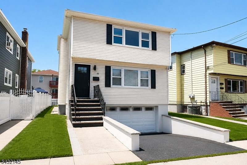 1st image of 88 Manchester Pl