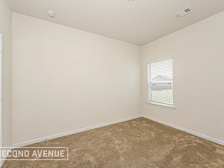 714 Woody Dr — Photo 16