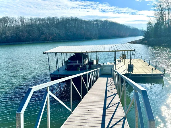 365 Coopers Cv, Lynchburg, TN 37352