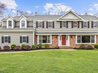 13 Forest Dr, Mendham, NJ 07945
