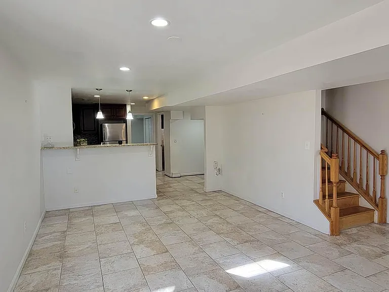 17680 Avenel Ln #BASEMENT — Photo 7